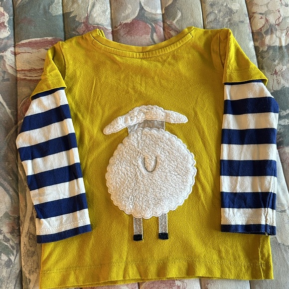 Baby Boden, cute shirt with appliqué little sheep on front and on the back. - Picture 5 of 6